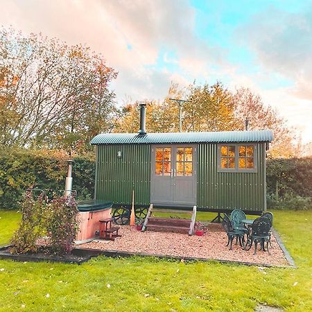 Old King William Shepherd Huts And Private Hot Tubs In North Norfolk Hunworth Eksteriør bilde