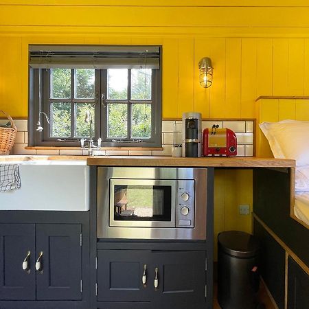 Old King William Shepherd Huts And Private Hot Tubs In North Norfolk Hunworth Eksteriør bilde