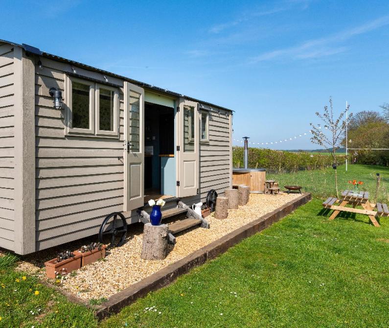 Old King William Shepherd Huts And Private Hot Tubs In North Norfolk Hunworth Eksteriør bilde