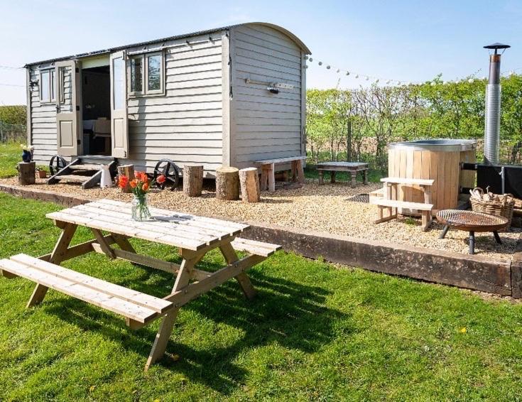 Old King William Shepherd Huts And Private Hot Tubs In North Norfolk Hunworth Eksteriør bilde