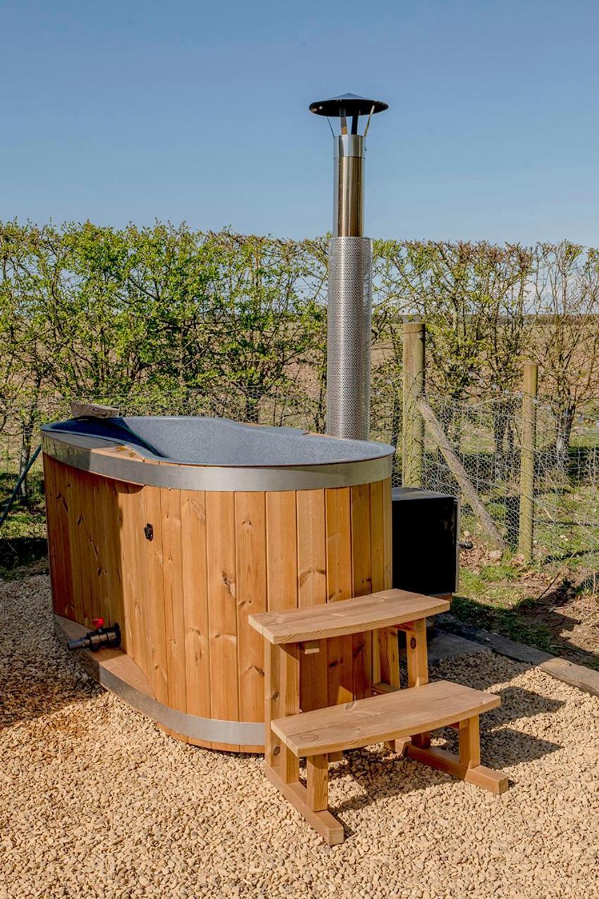 Old King William Shepherd Huts And Private Hot Tubs In North Norfolk Hunworth Eksteriør bilde