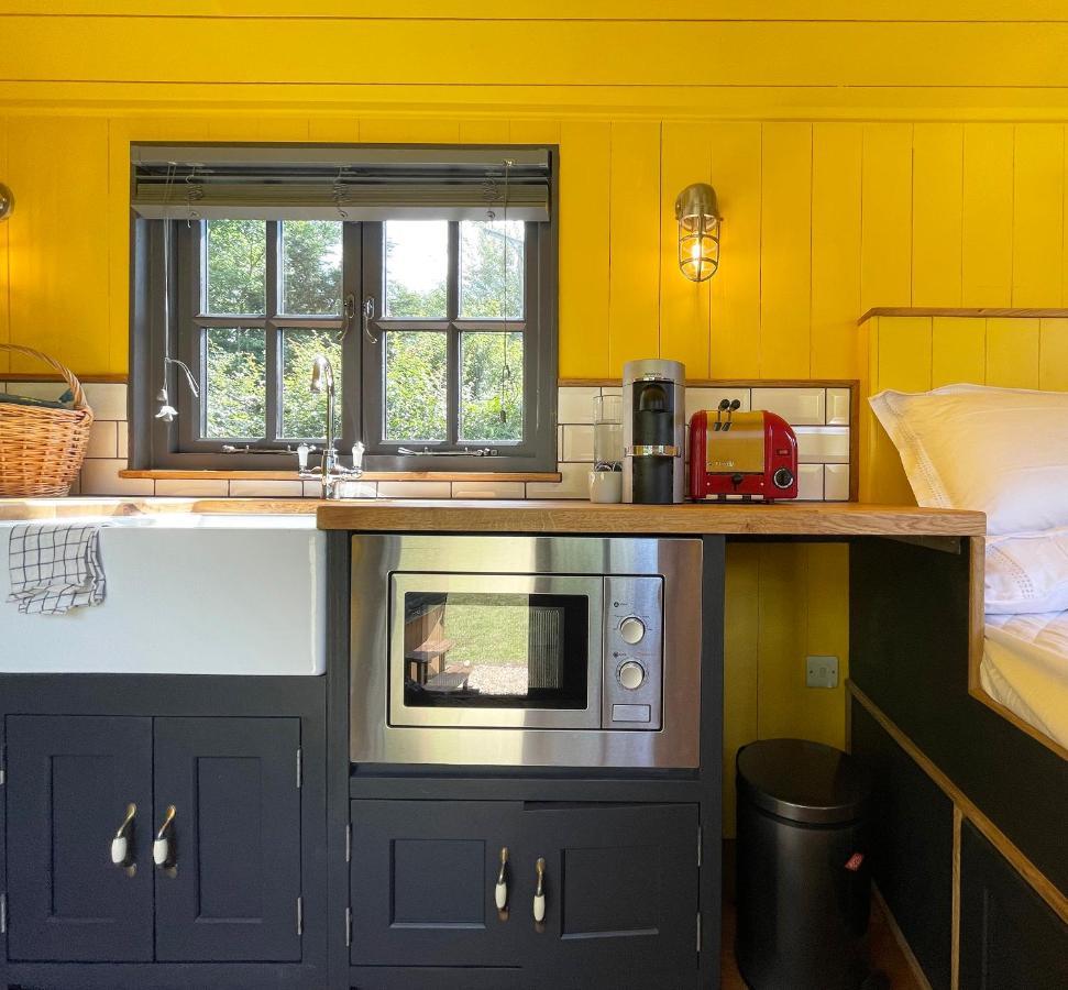 Old King William Shepherd Huts And Private Hot Tubs In North Norfolk Hunworth Eksteriør bilde