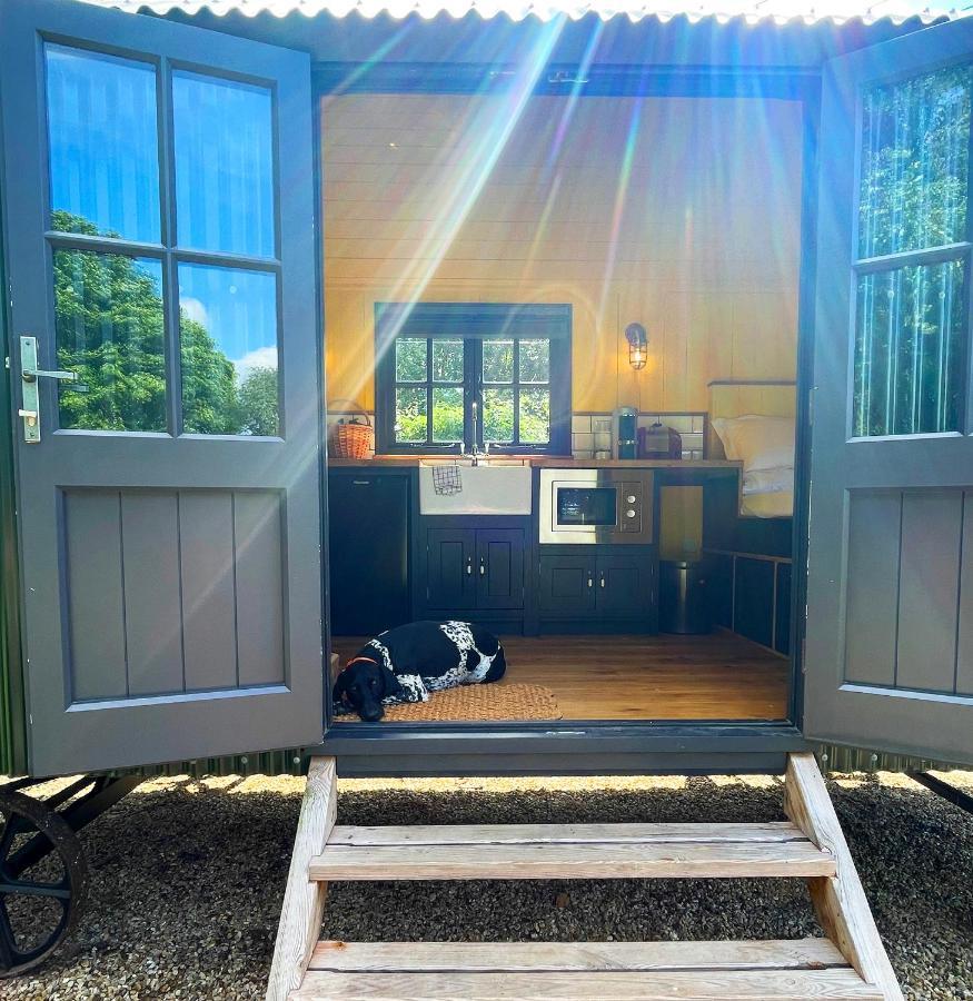 Old King William Shepherd Huts And Private Hot Tubs In North Norfolk Hunworth Eksteriør bilde